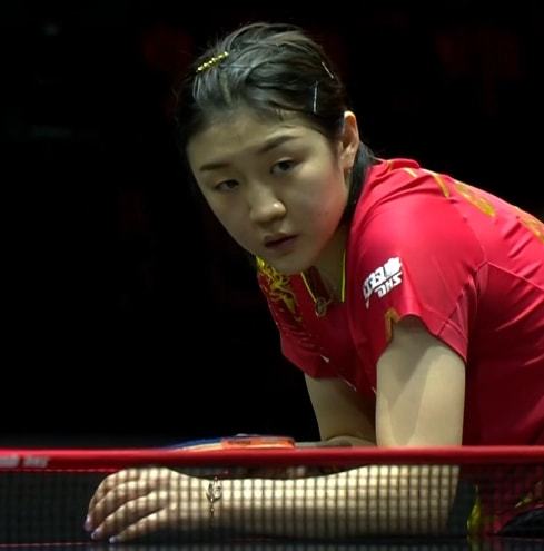 励更多新锐 励更多新锐