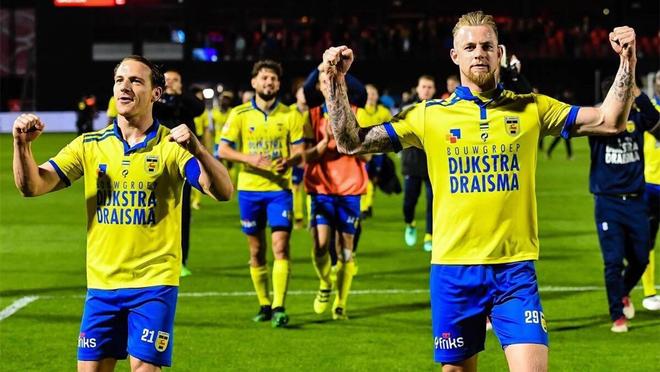 举办音乐会 举办音乐会