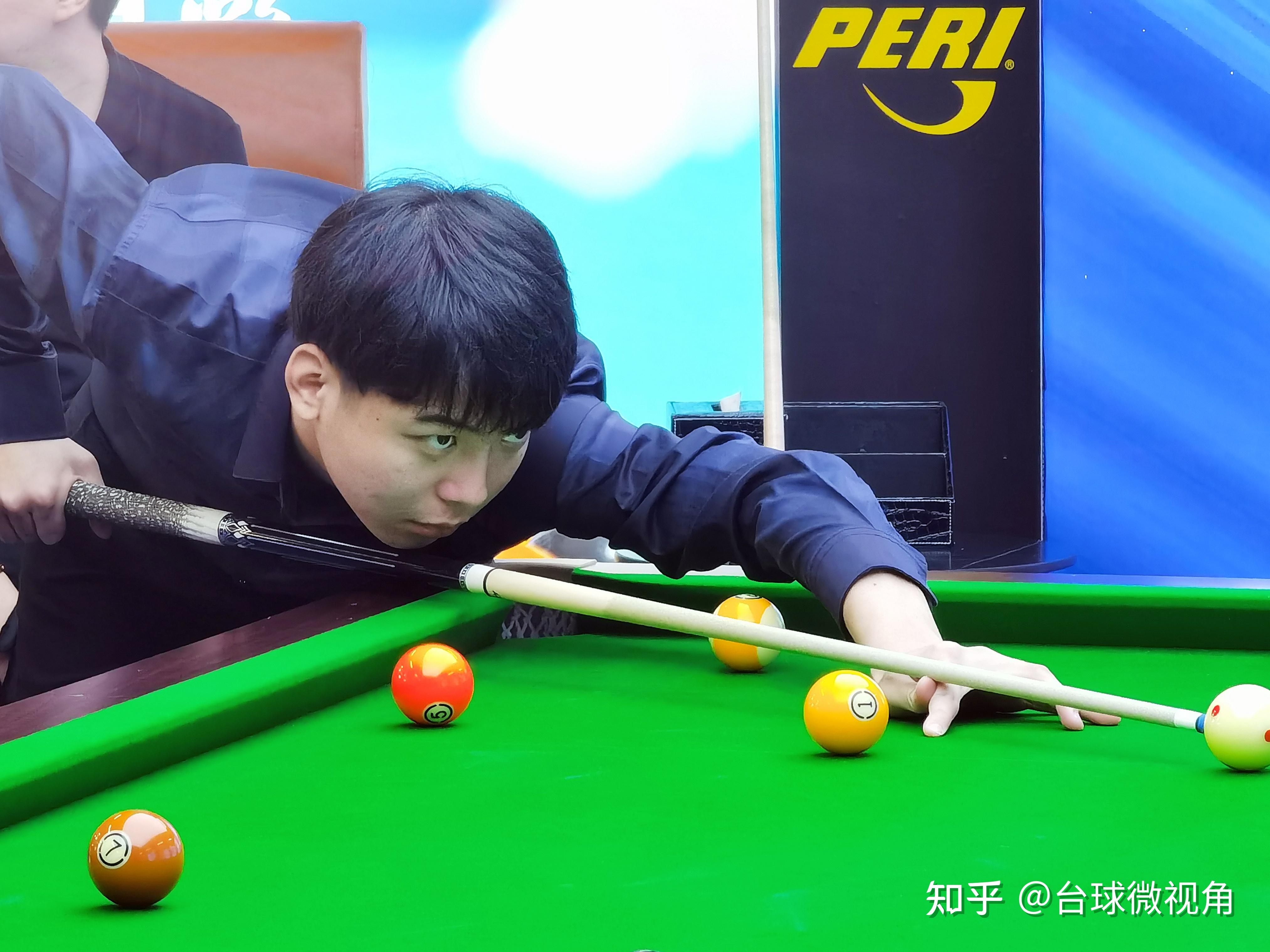 黄蜂多次在 黄蜂多次在