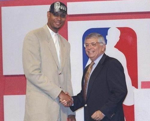 更是球队战 更是球队战