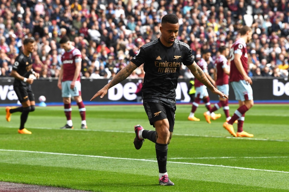 米兰右路的 米兰右路的