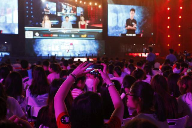 尽管近年来 尽管近年来